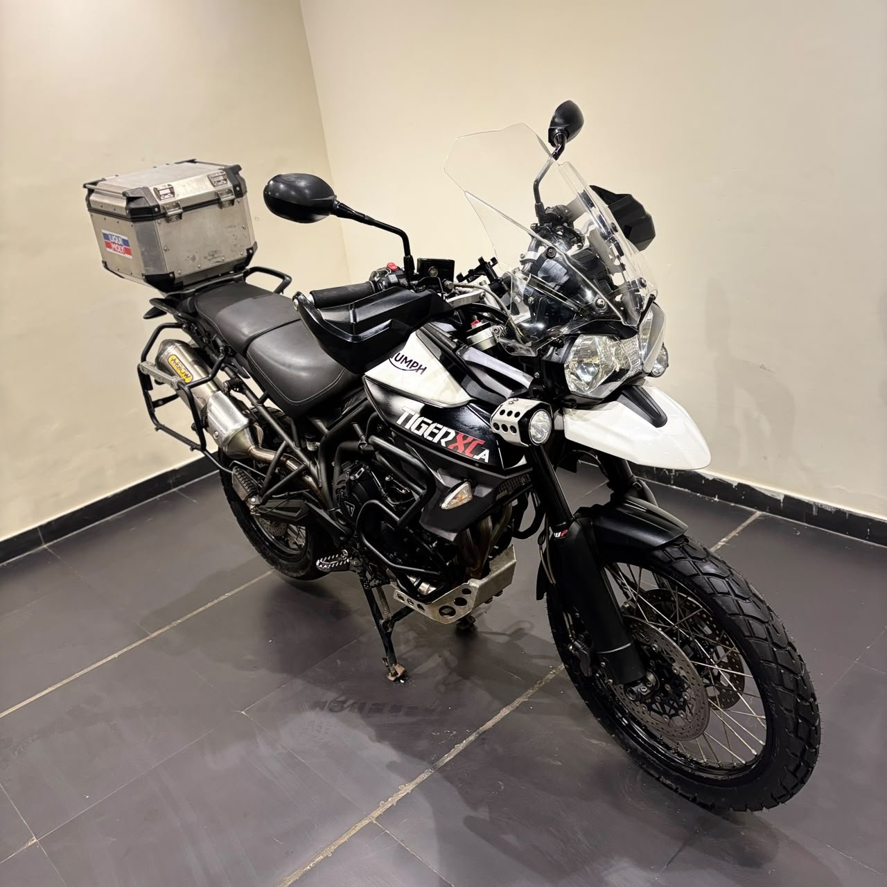TRIUMPH TIGER 800 XCA