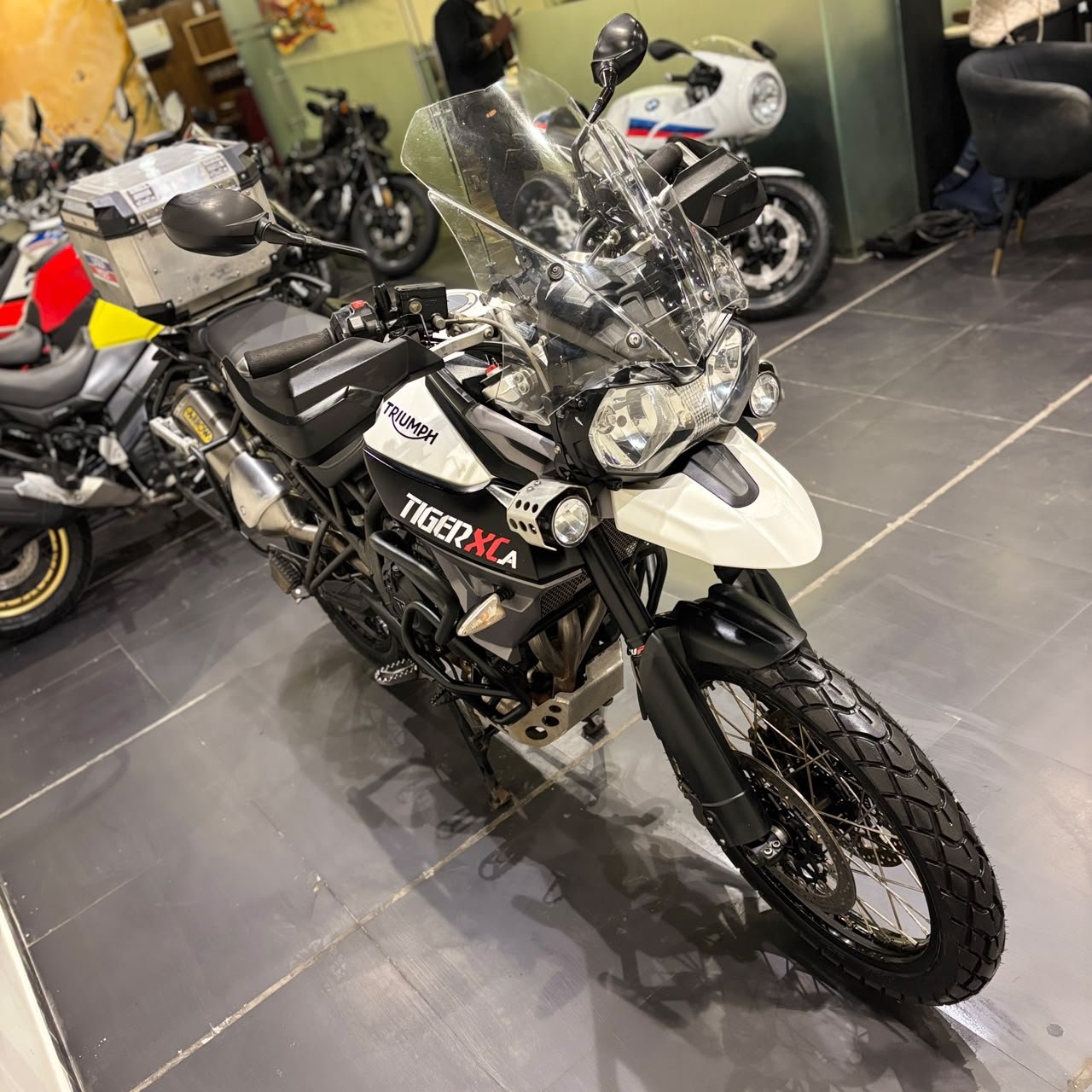 TRIUMPH TIGER 800 XCA