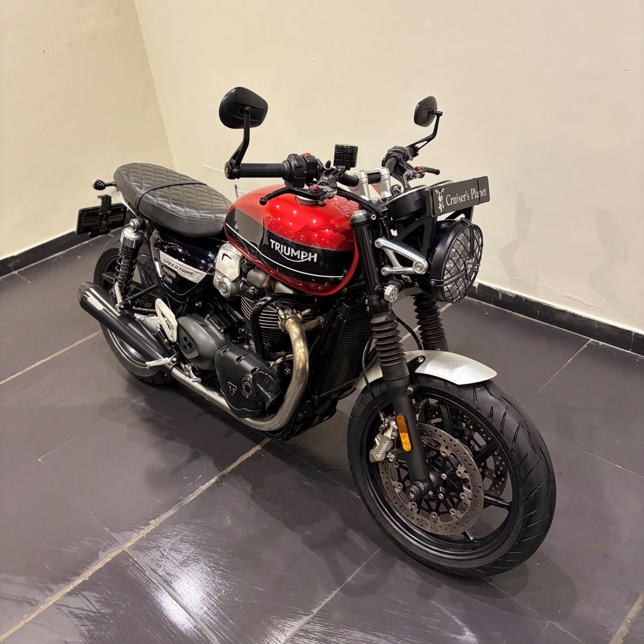 TRIUMPH SPEED TWIN 1200