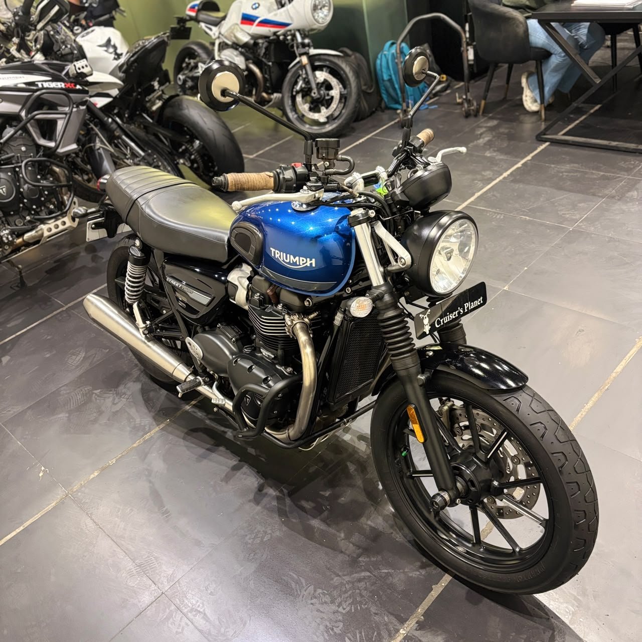 TRIUMPH STREET TWIN
