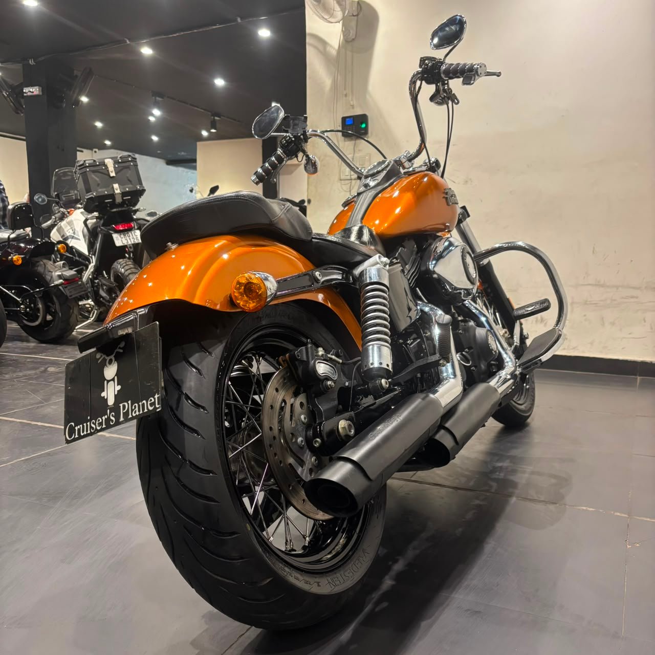 HARLEY DAVIDSON STREET BOB